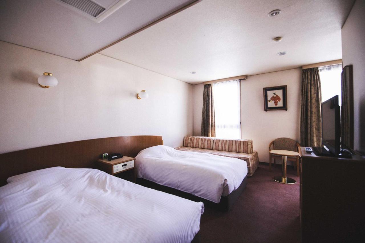 Hotel Kajiwara Matsuyama  Zewnętrze zdjęcie